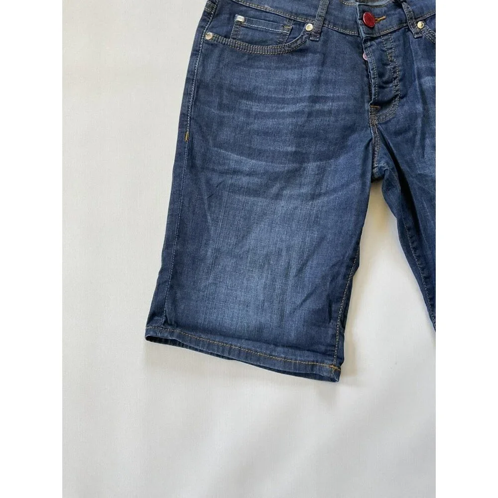 Guess Men's Eco Slim Fit  Short Feather Weight Denim In Blue Size 29